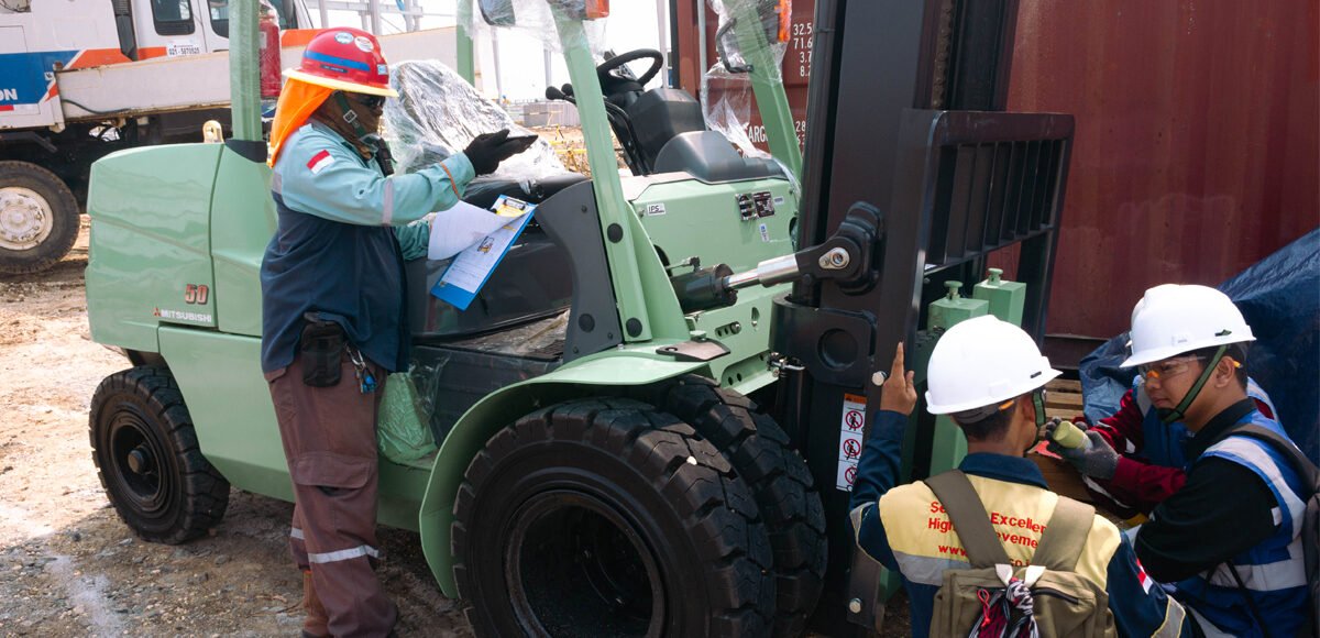 Foto Featured pada artikel Fokus pada K3, Asiana Gandeng PT Davai Karya Pratama Uji Riksa Forklift pada Proyek RDF di davai.co.id