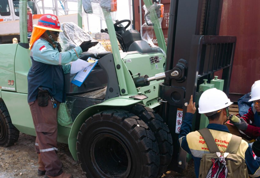 Foto Featured pada artikel Fokus pada K3, Asiana Gandeng PT Davai Karya Pratama Uji Riksa Forklift pada Proyek RDF di davai.co.id